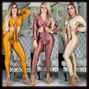 Stylish Women's Set - Gold (Pictured on the LEFT)